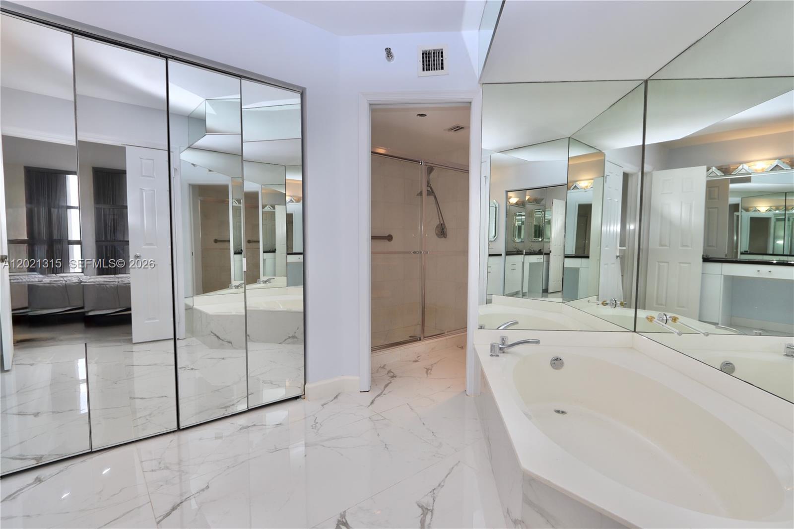 3530 Mystic Pointe Drive