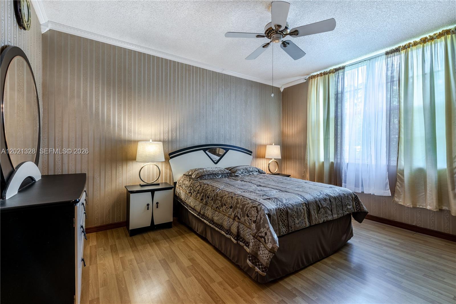 19601 E Country Club Drive