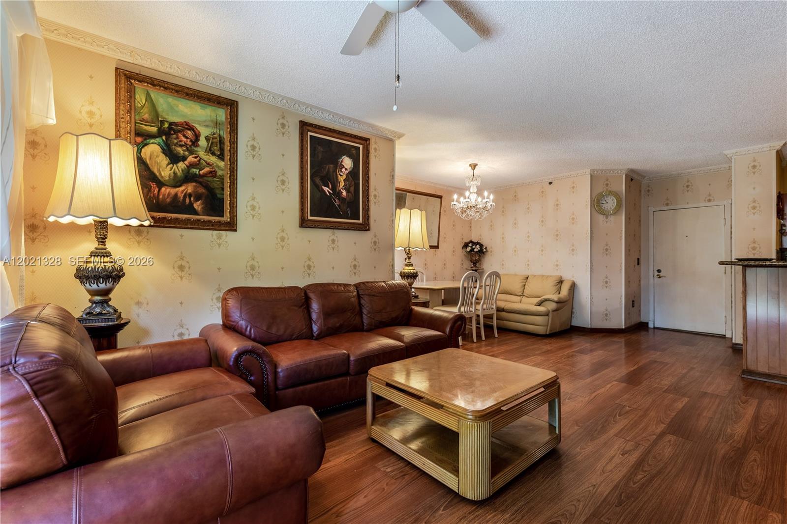 19601 E Country Club Drive