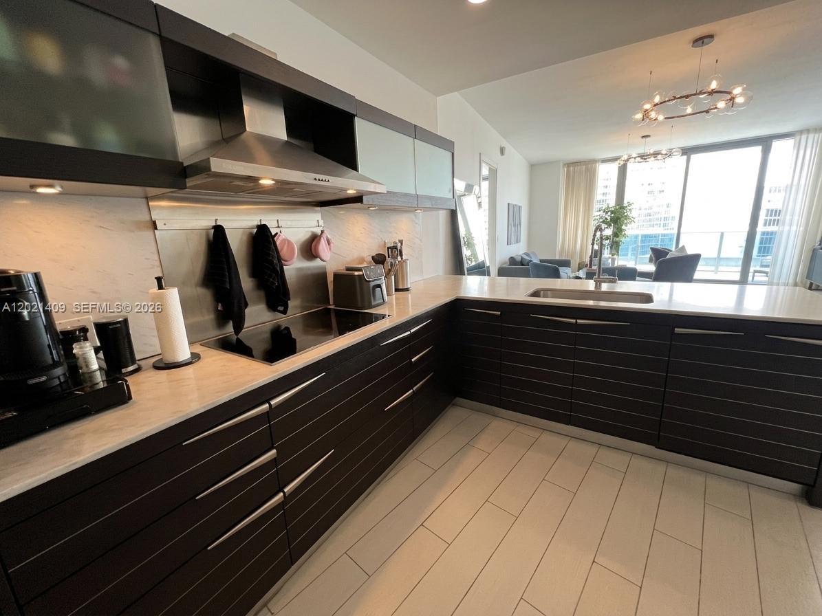 200 Biscayne Boulevard Way