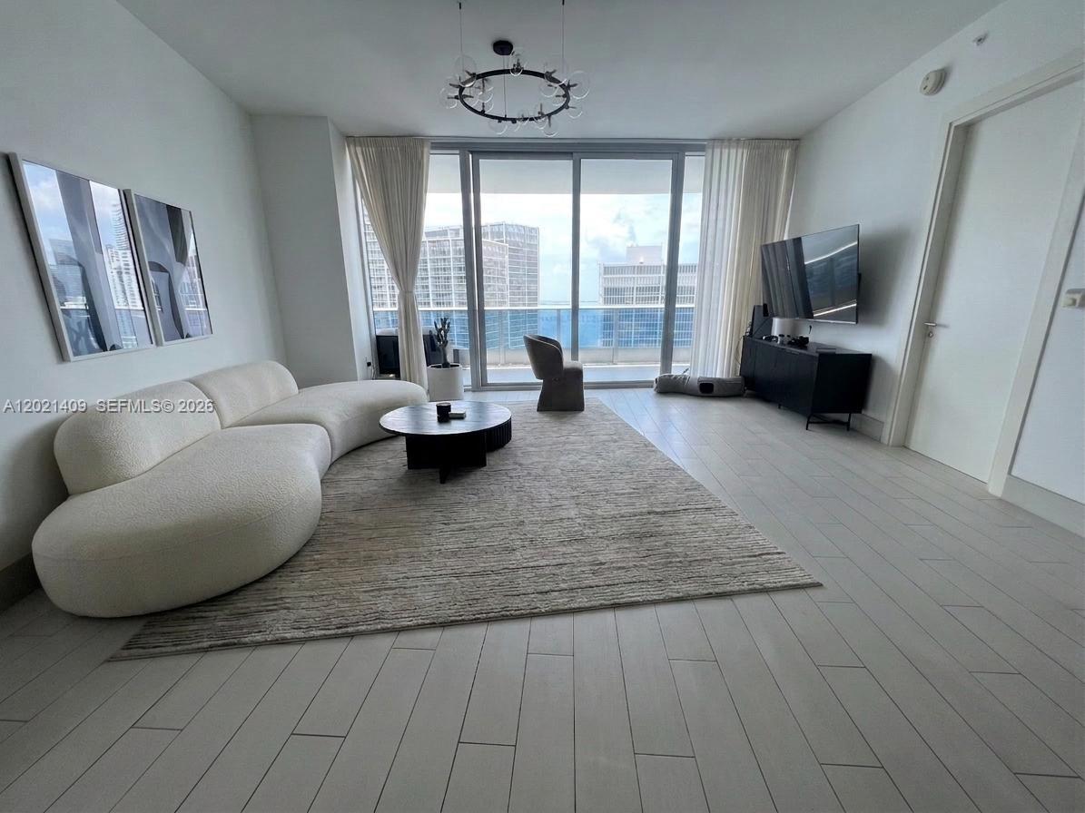 200 Biscayne Boulevard Way