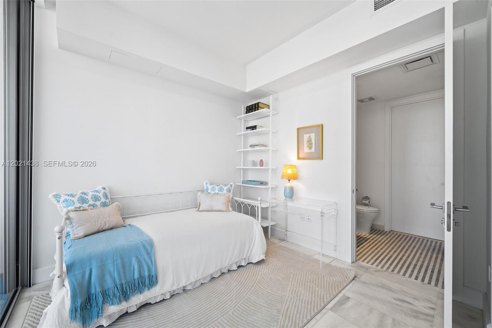 700 NE 26th Terrace