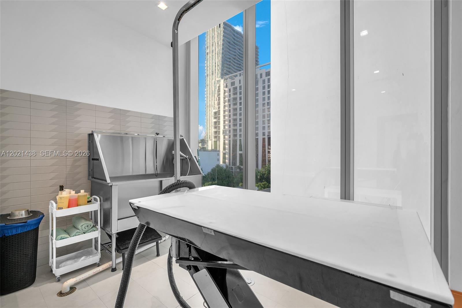 700 NE 26th Terrace