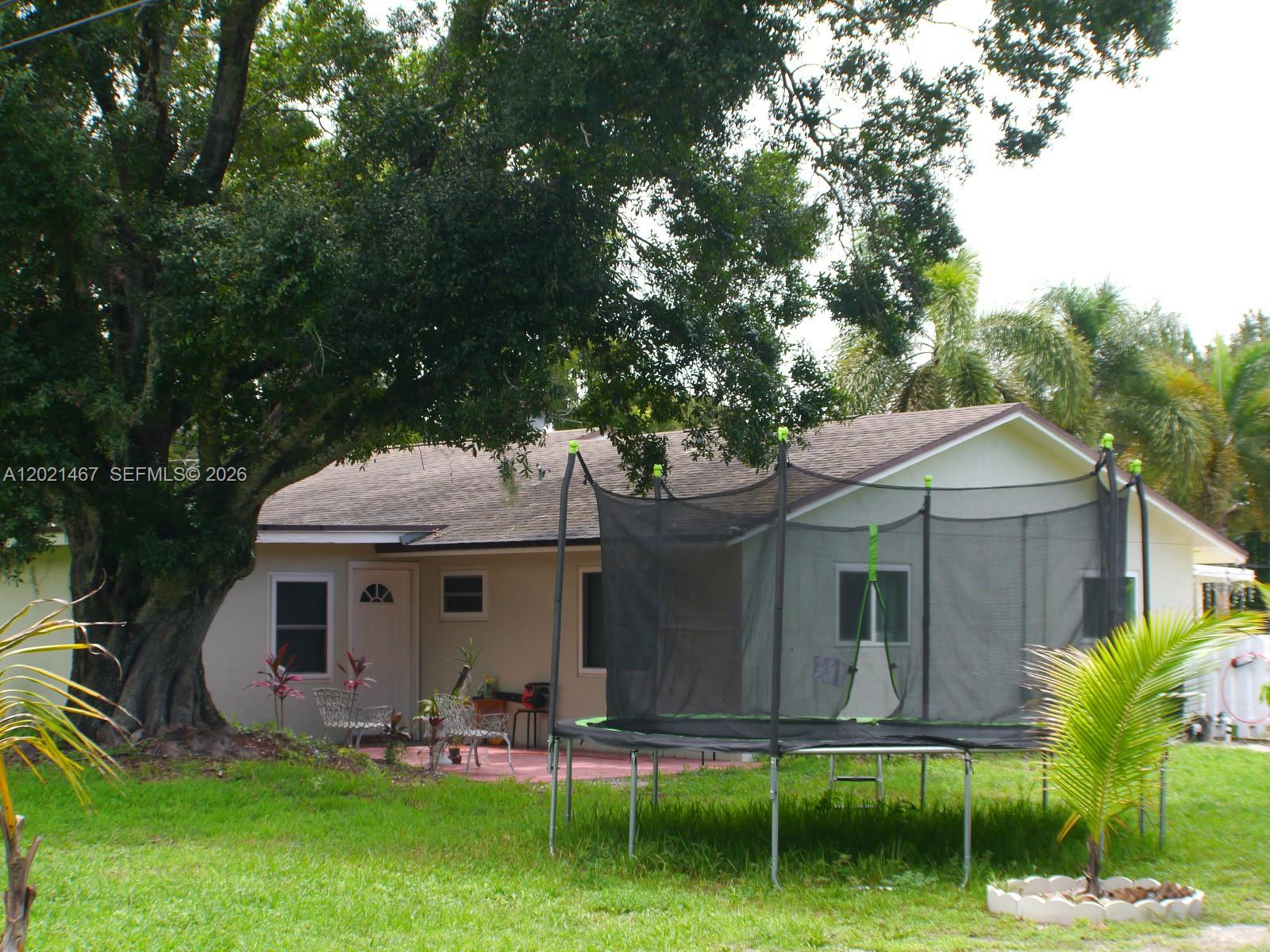 10646 Barn Road