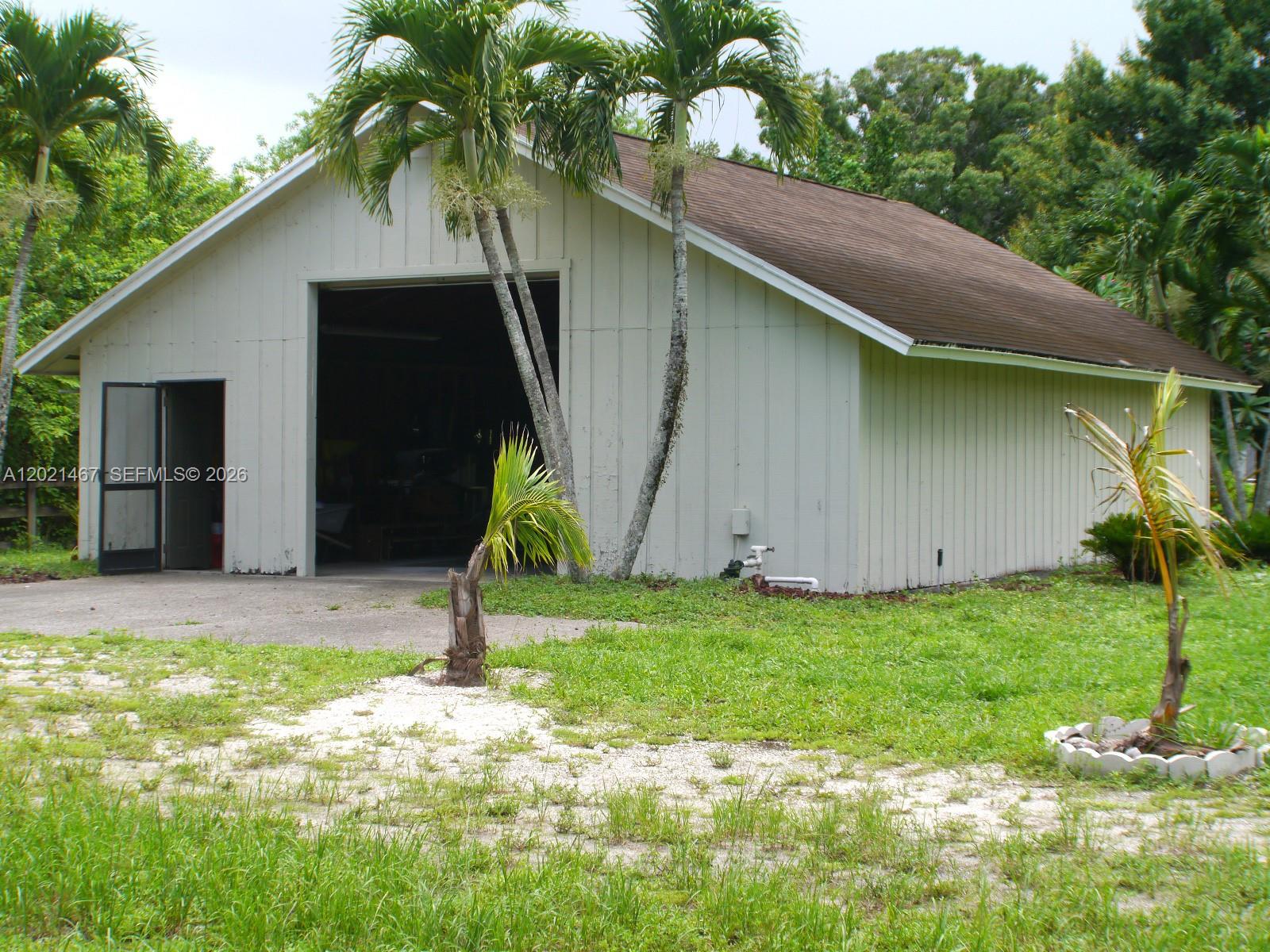 10646 Barn Road