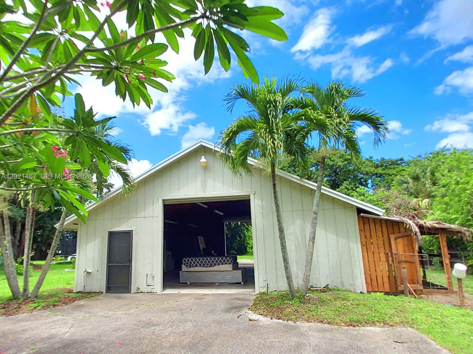 10646 Barn Road