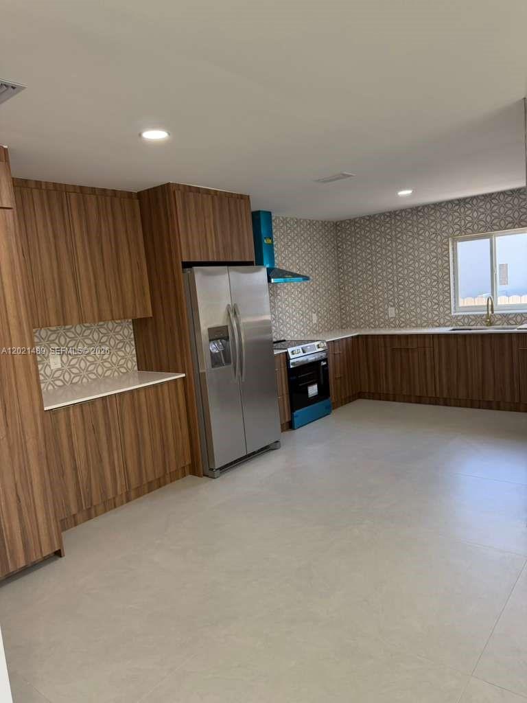 840 NW 67th Street