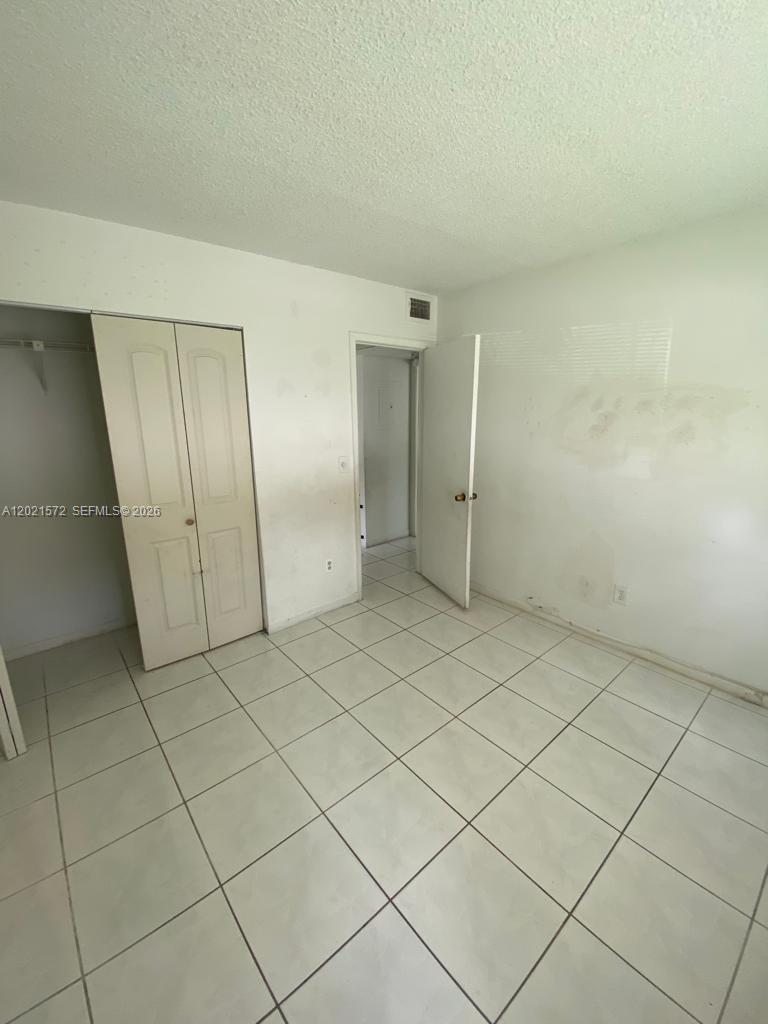 2715 W 66th Street