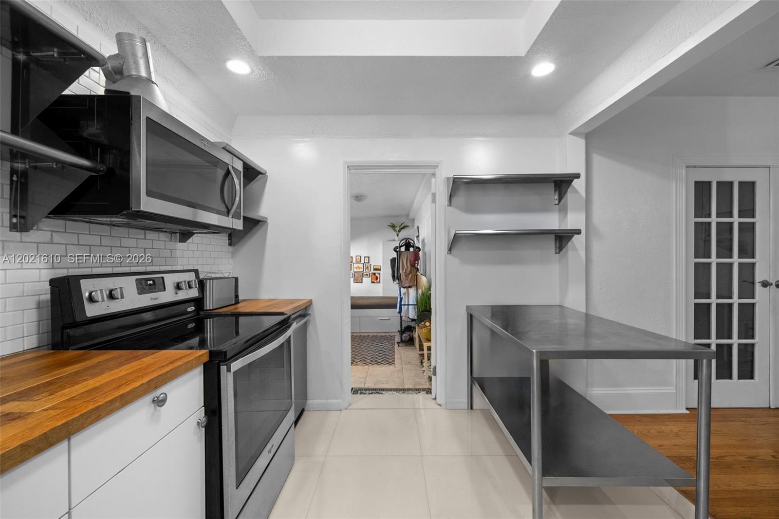 555 NE 73rd Street