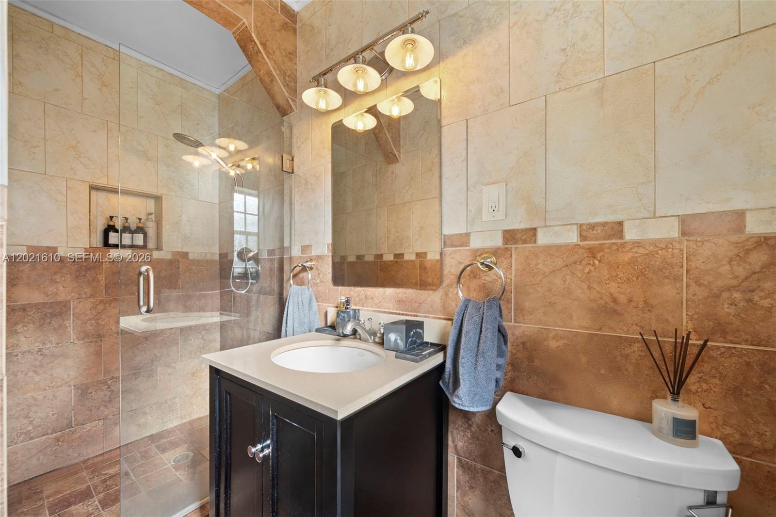 555 NE 73rd Street