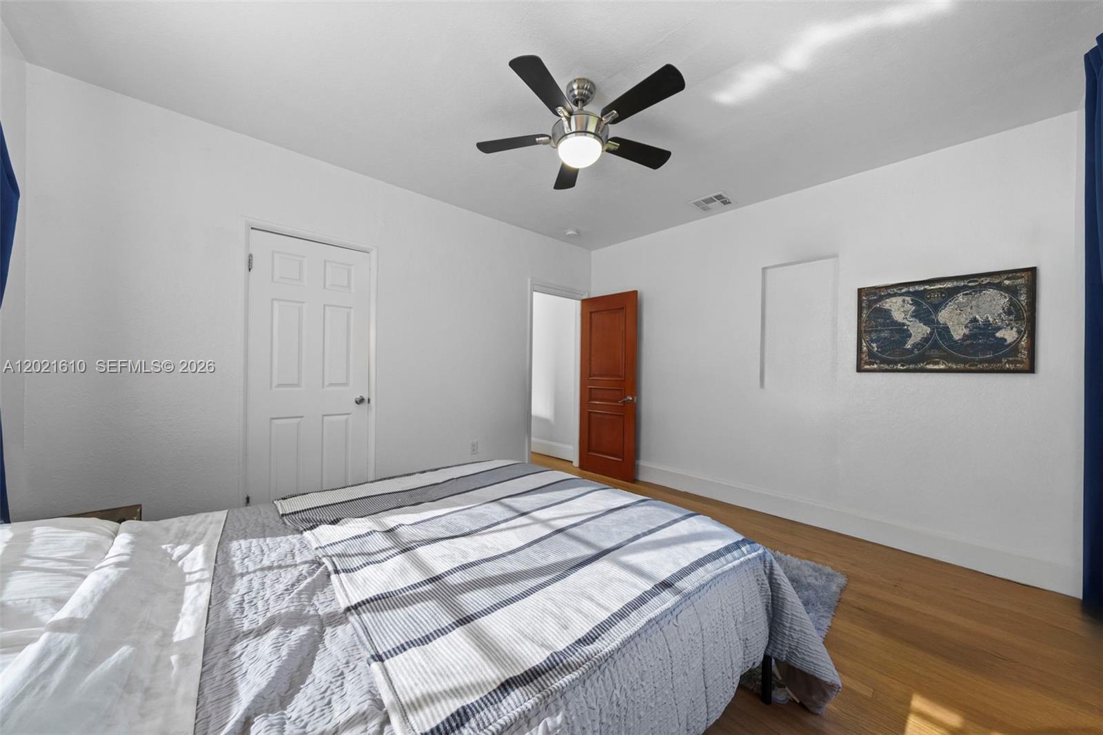 555 NE 73rd Street