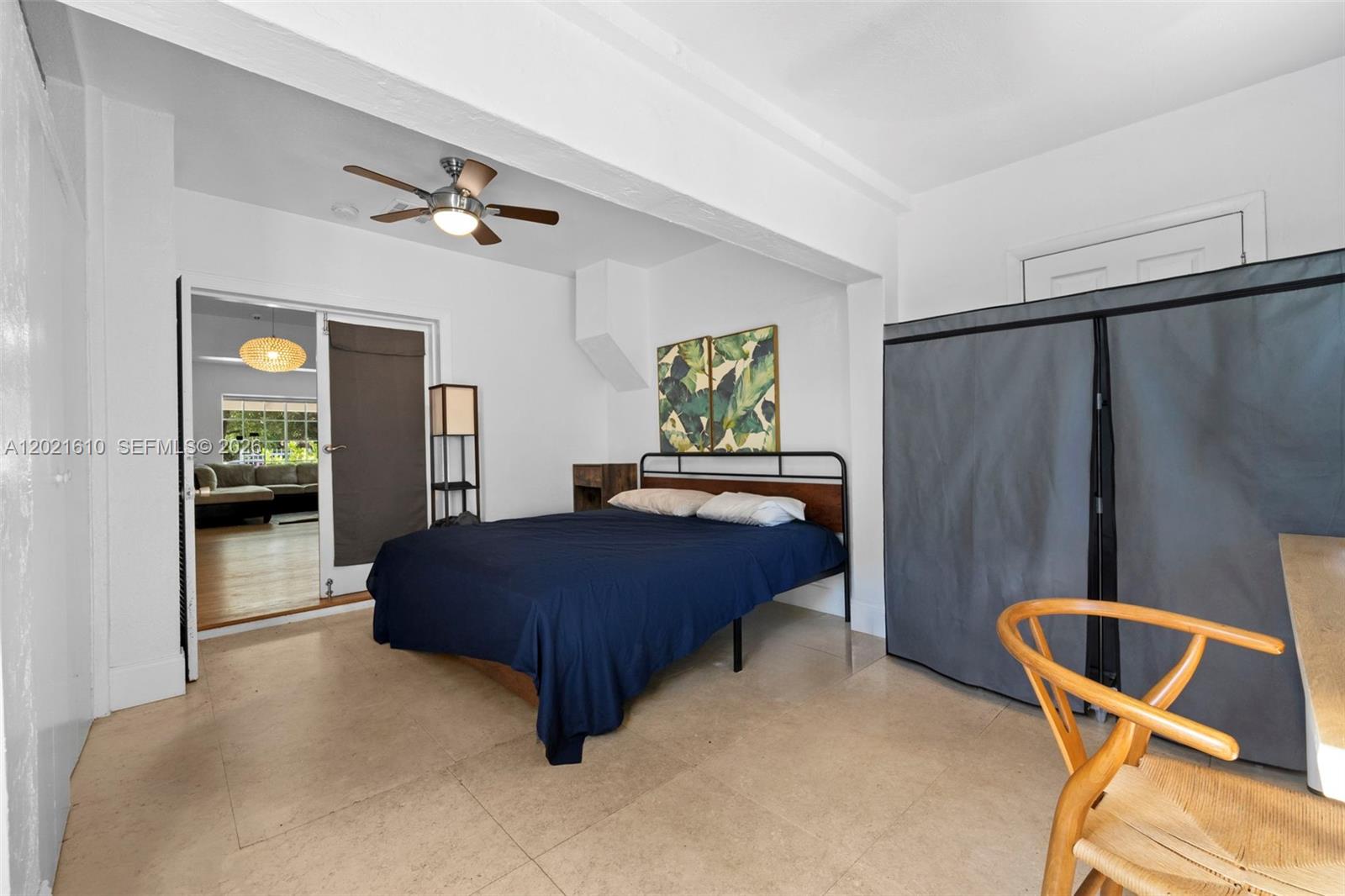 555 NE 73rd Street