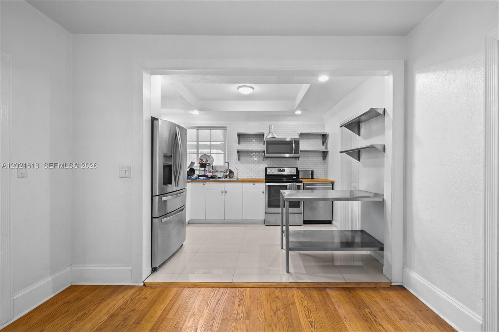 555 NE 73rd Street