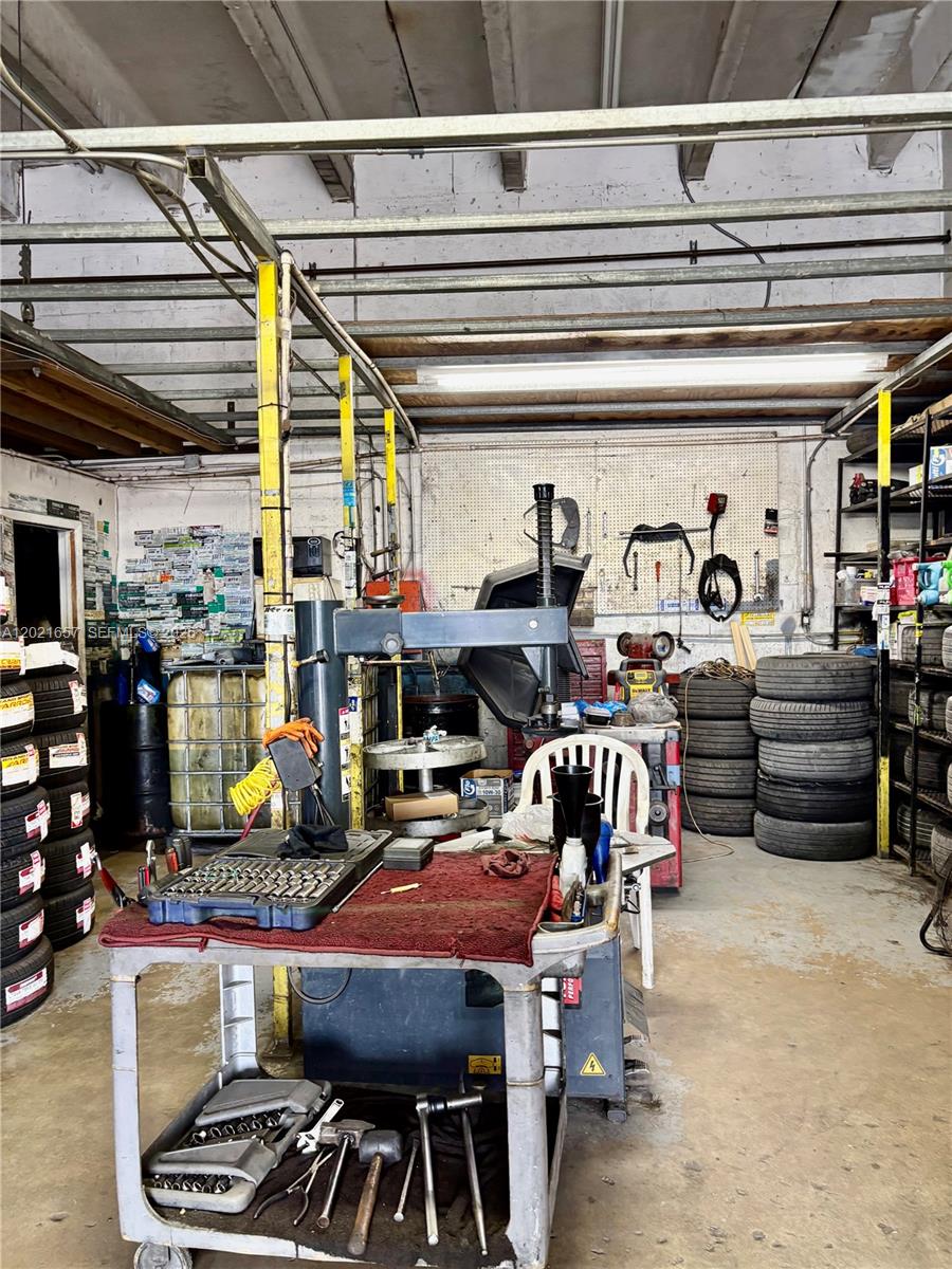 11750 NW 87th Place