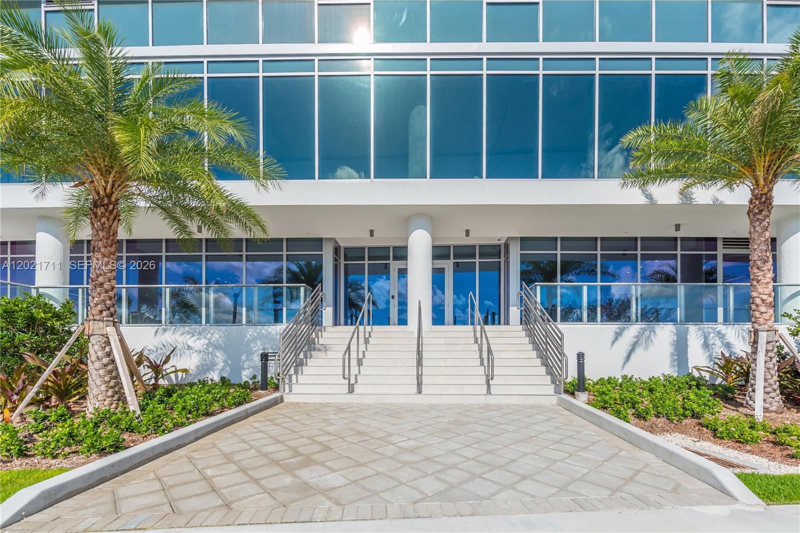 1180 N Federal Highway