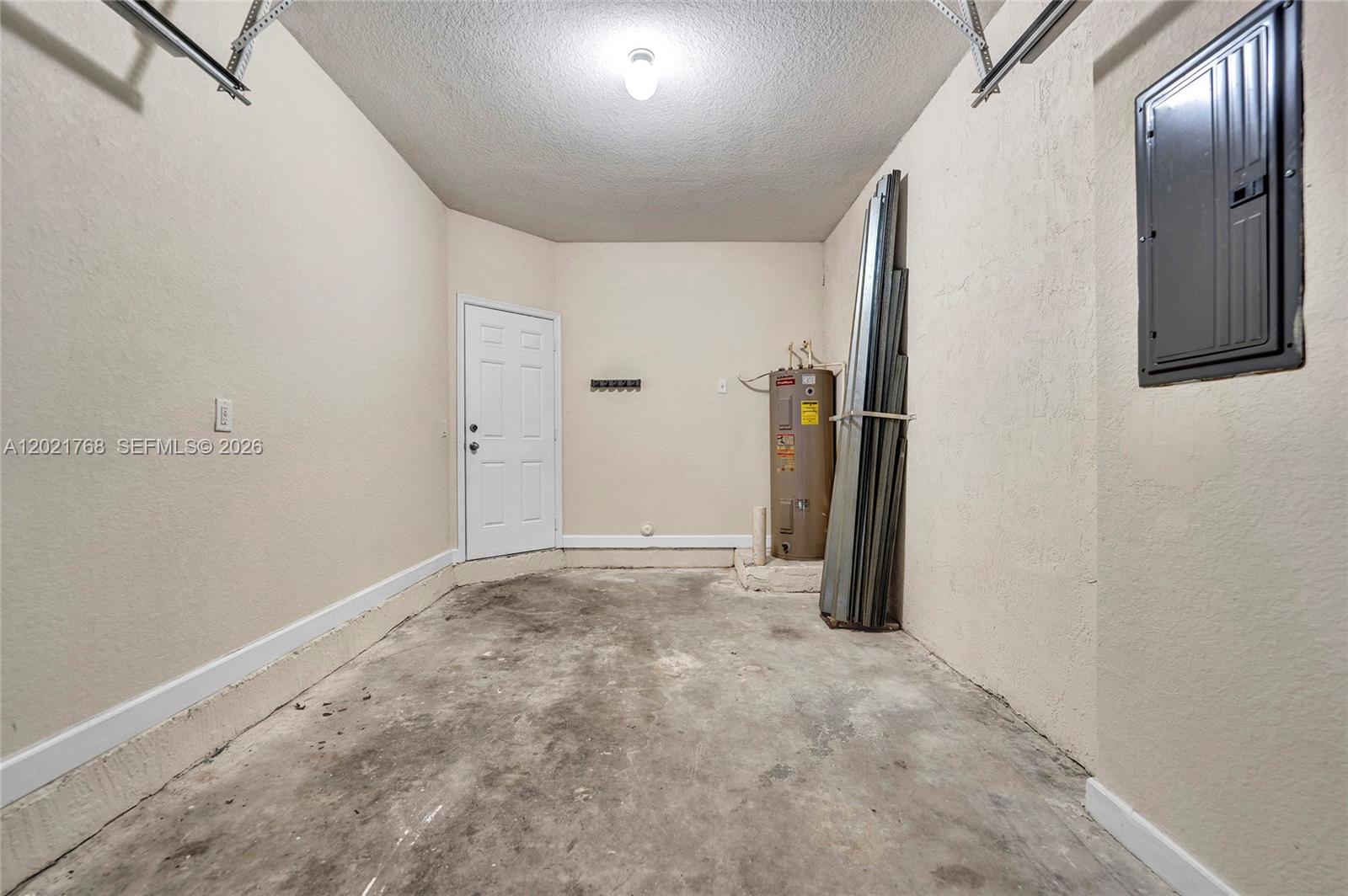 1445 SE 24th Road
