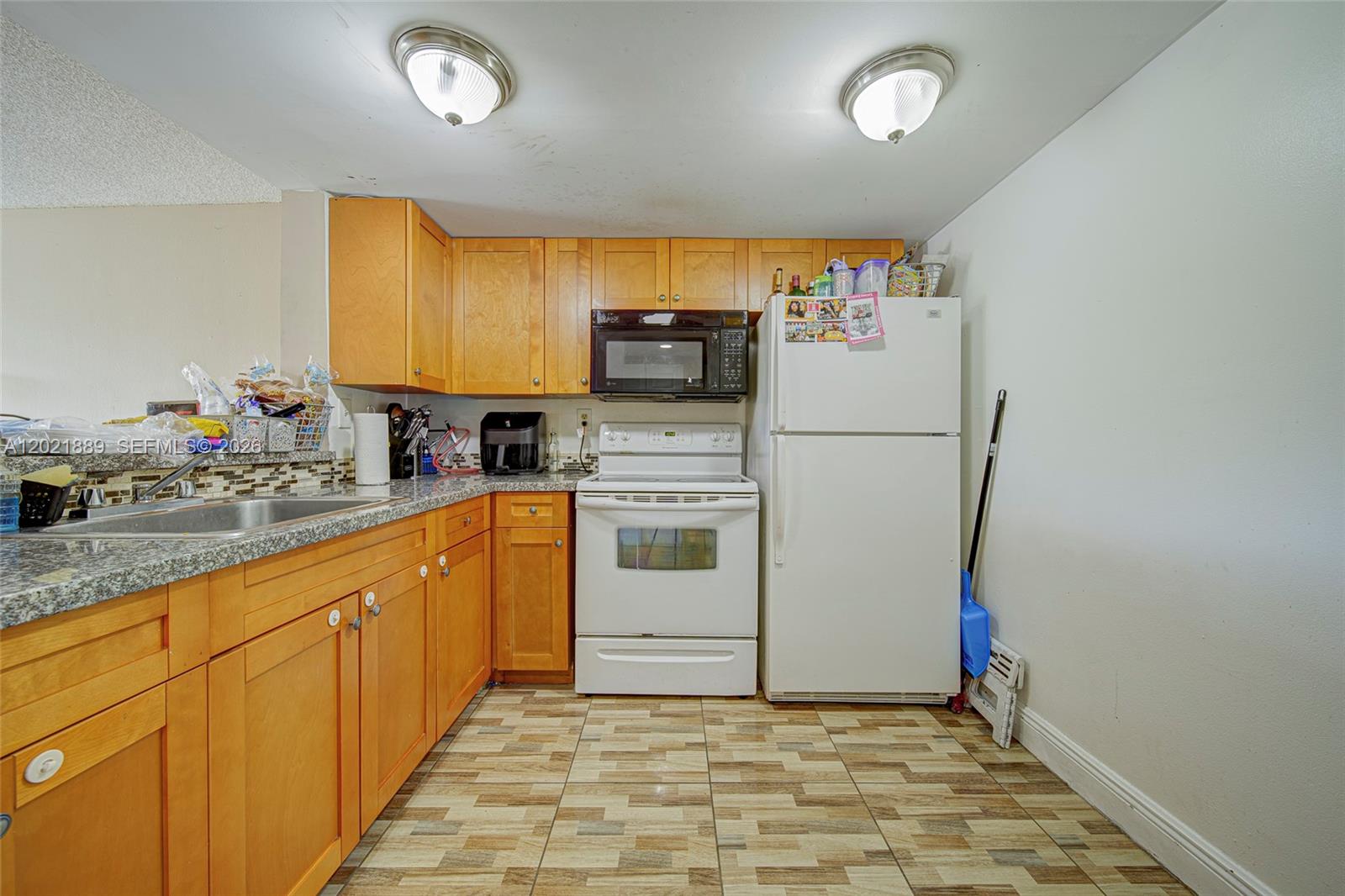 494 NW 165th St Road