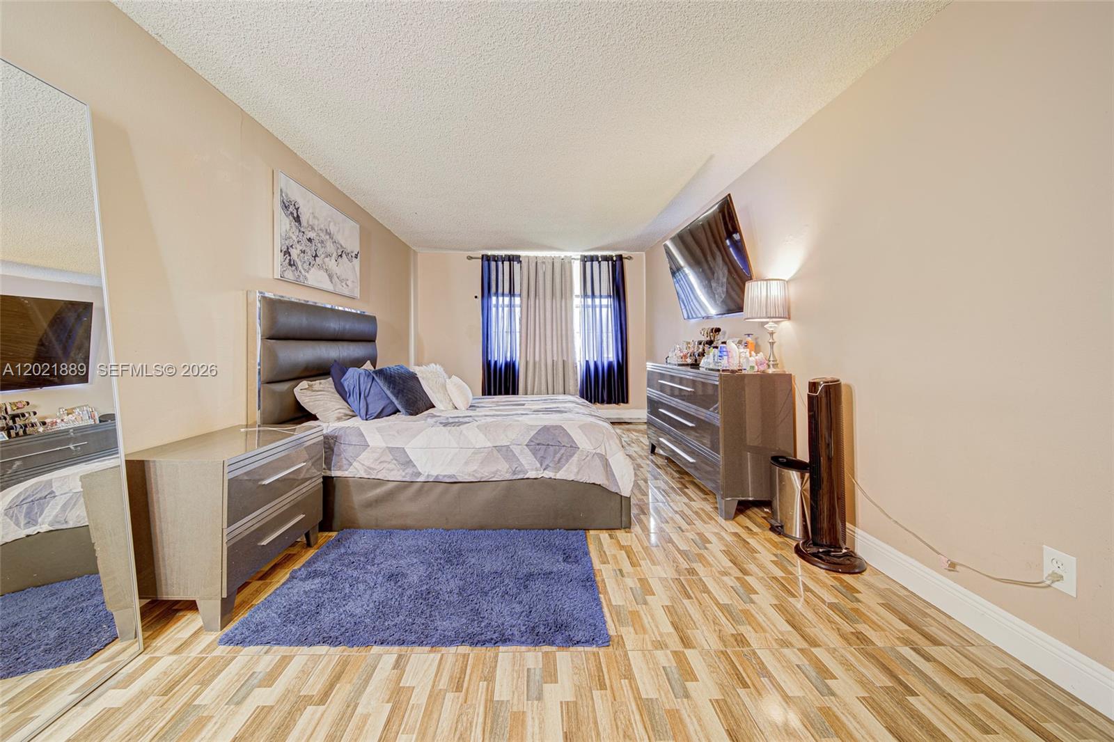 494 NW 165th St Road