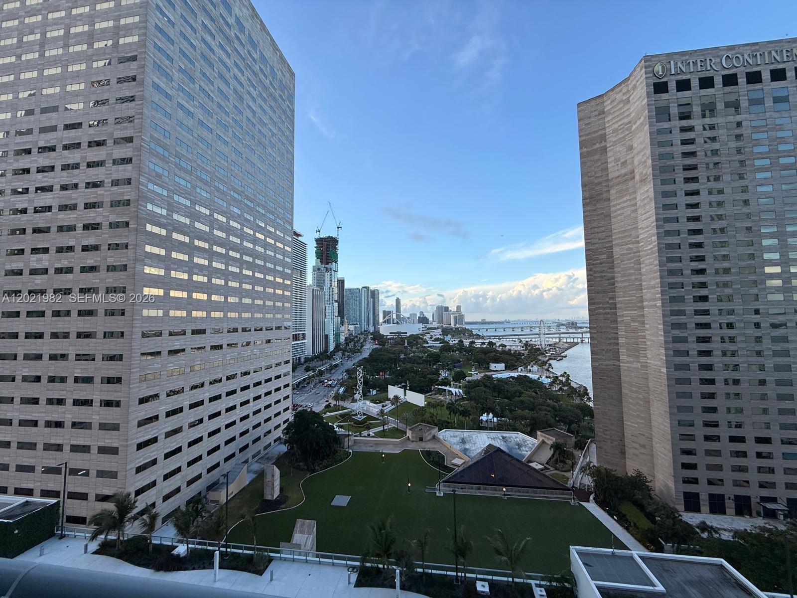 325 S Biscayne Boulevard