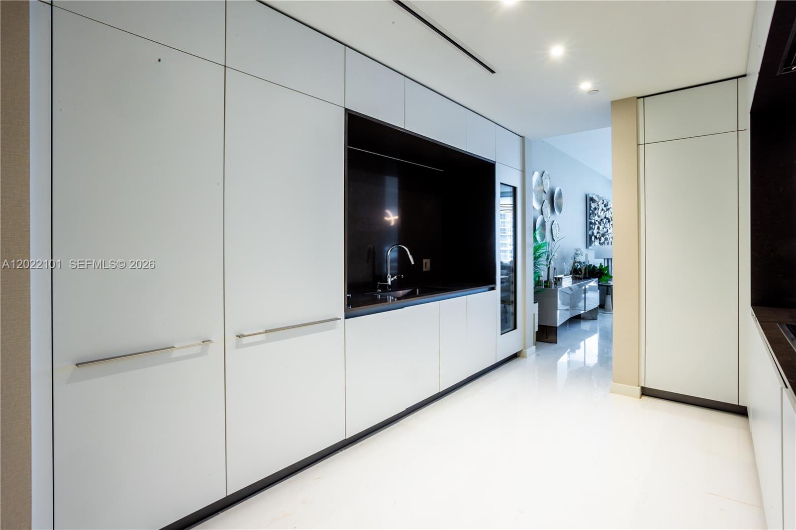 300 Biscayne Boulevard Way