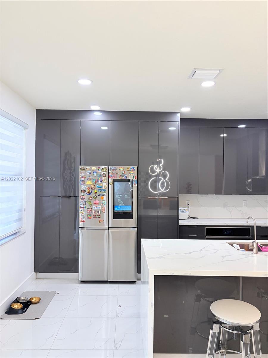 3409 W 92nd Place