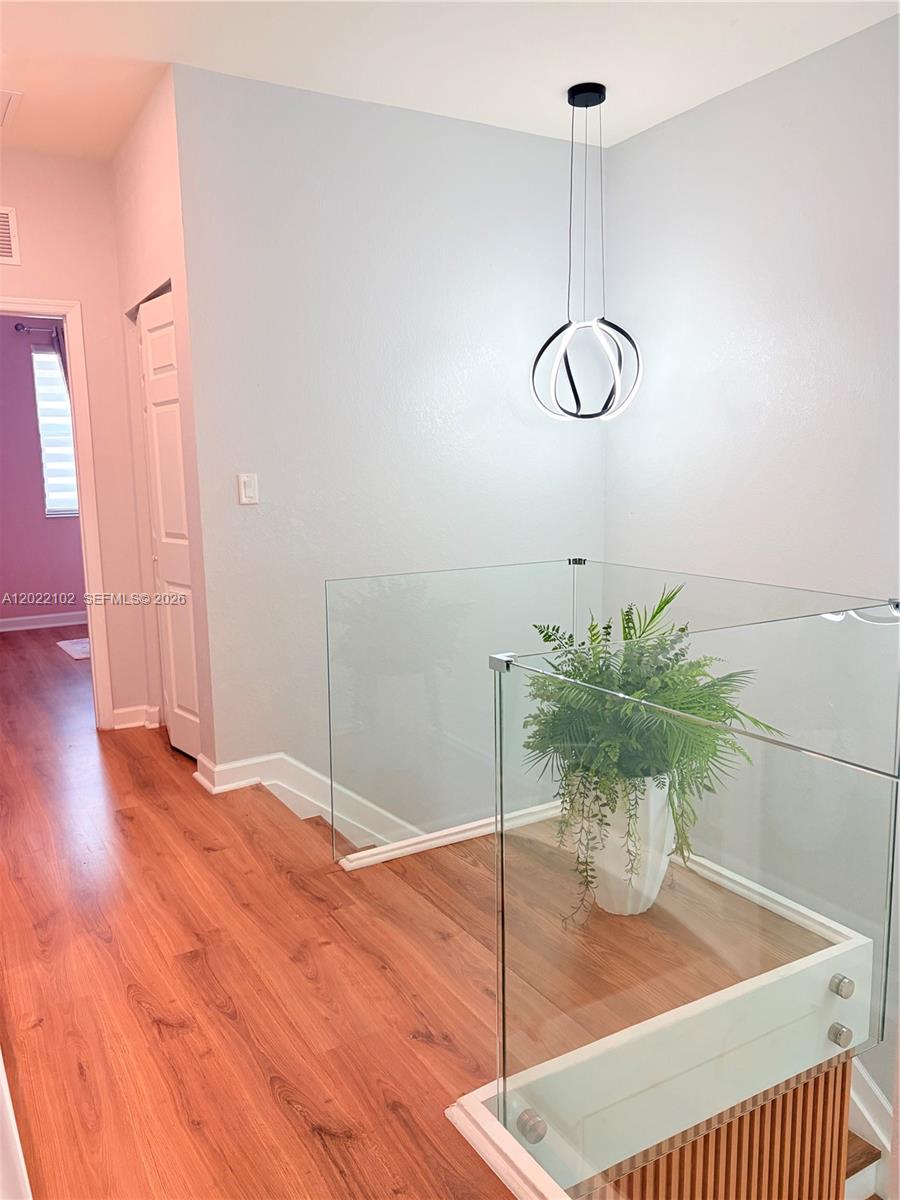 3409 W 92nd Place