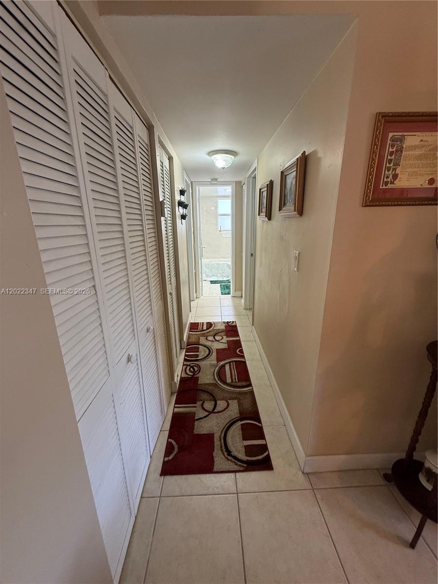 1725 W 60th Street