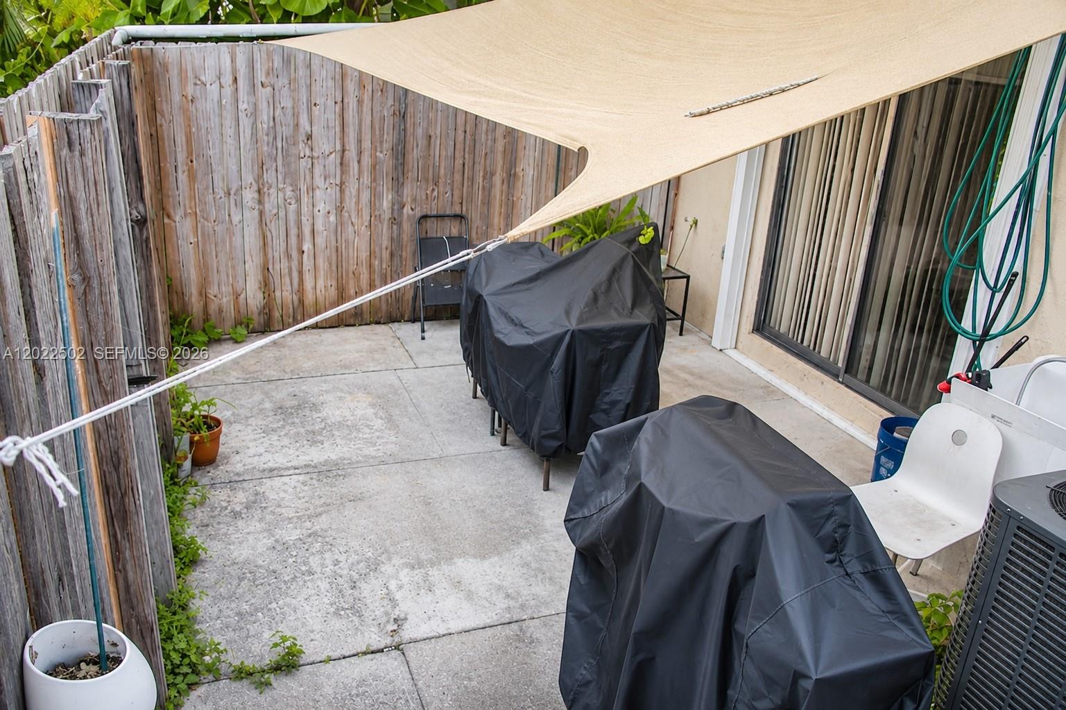 9880 Hammocks Boulevard