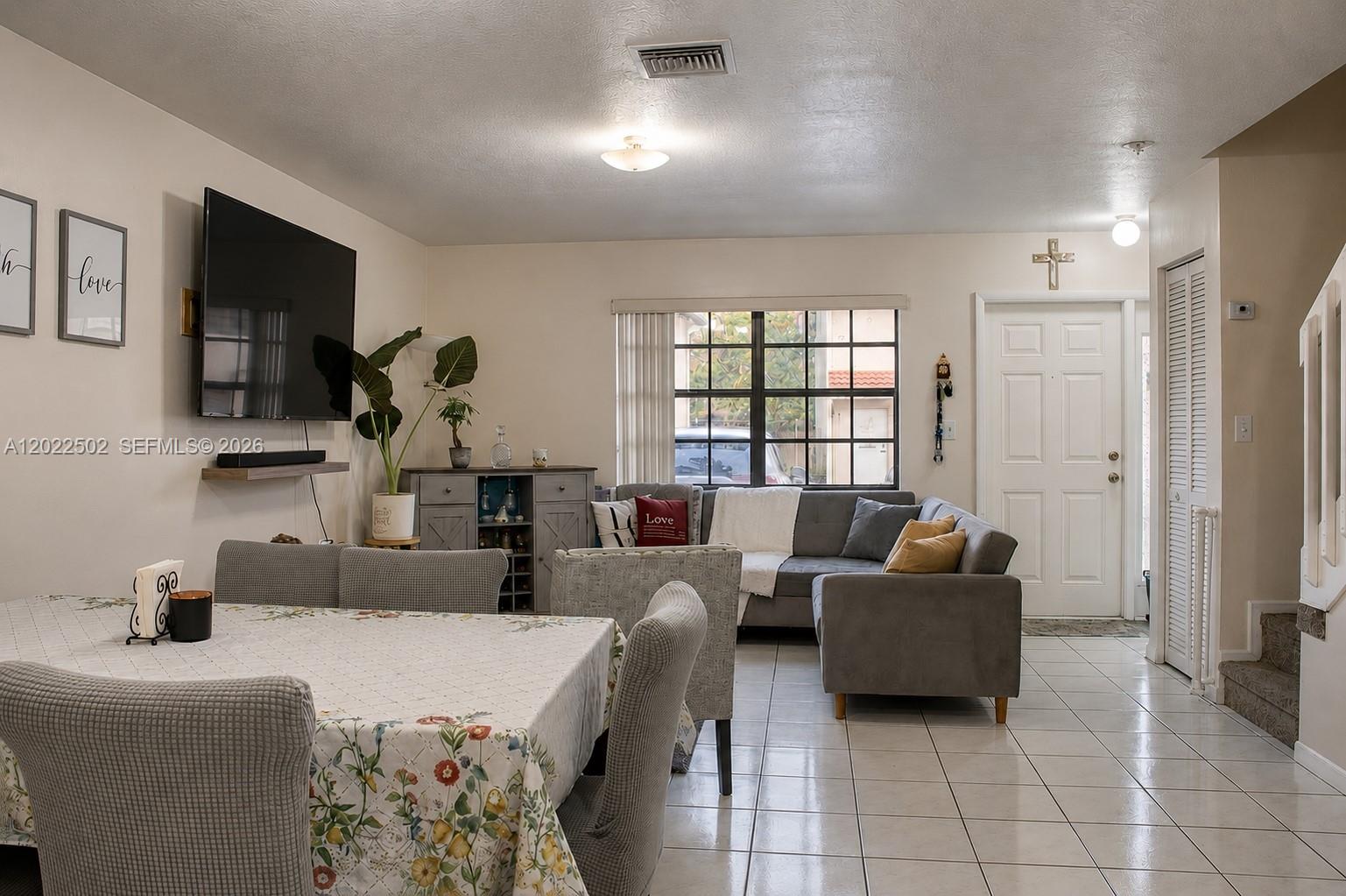 9880 Hammocks Boulevard