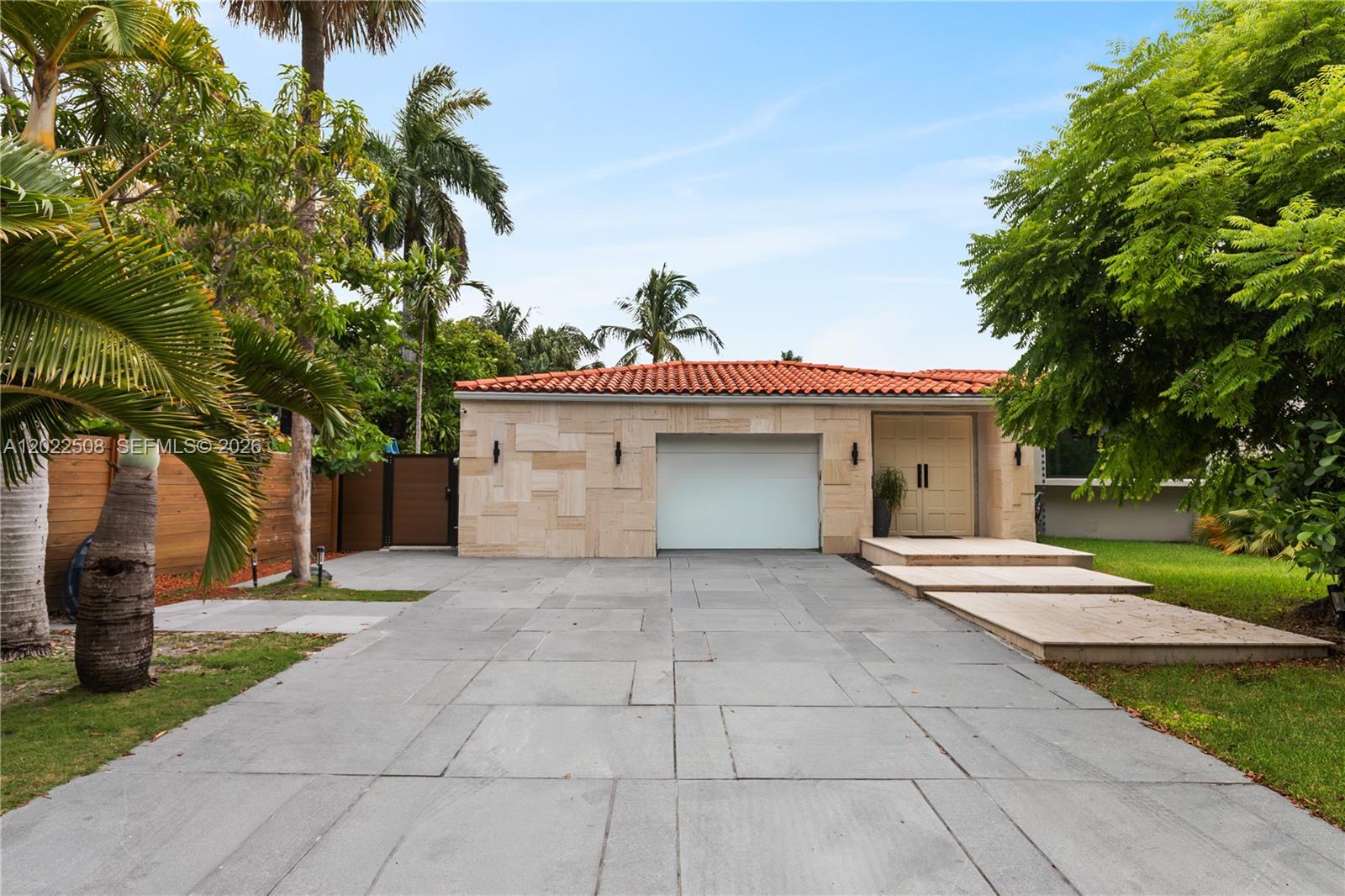 1141 NE 90th Street
