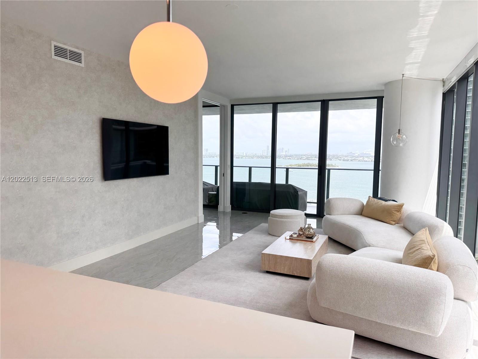 650 NE 32nd Street
