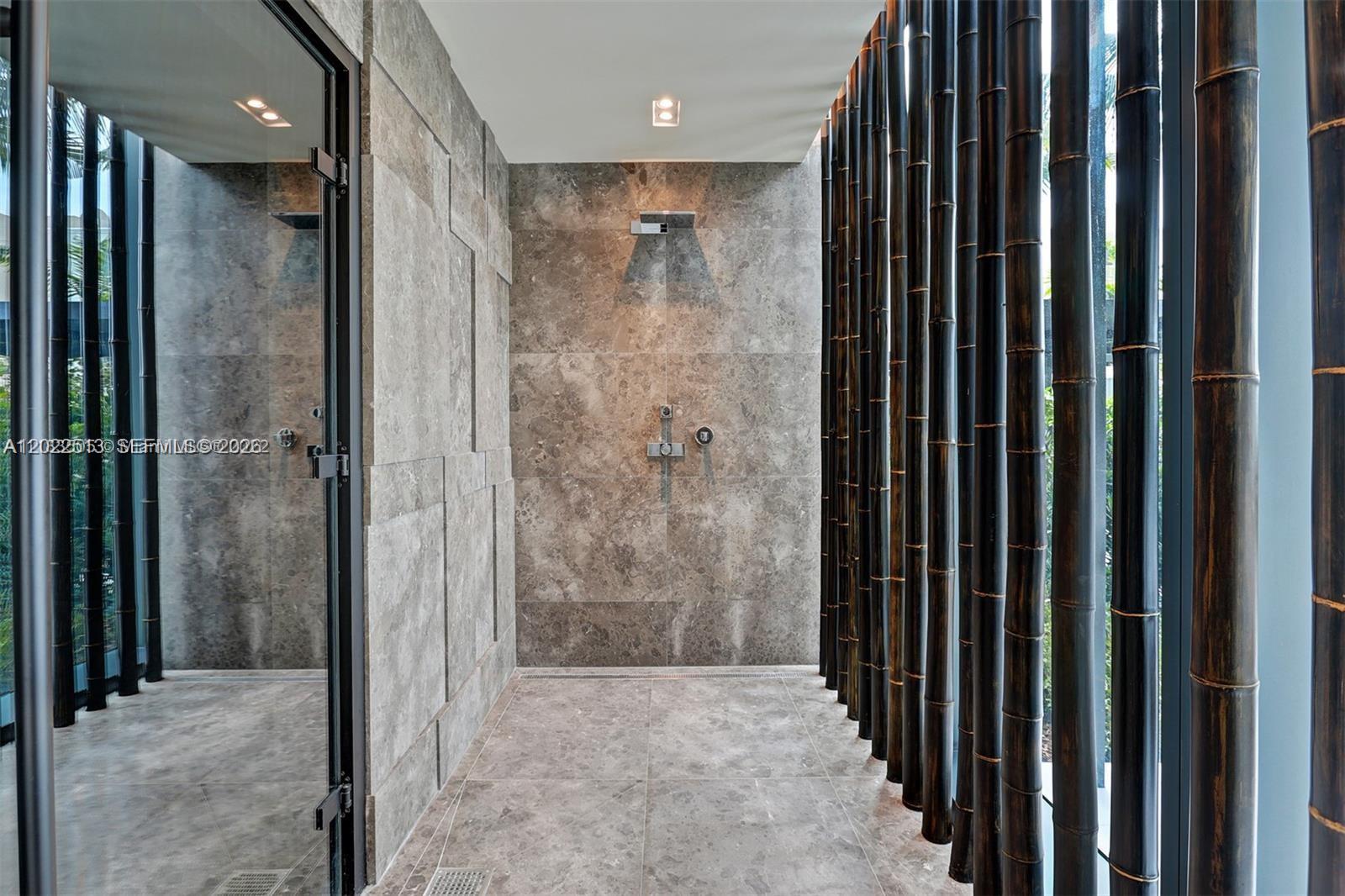 650 NE 32nd Street