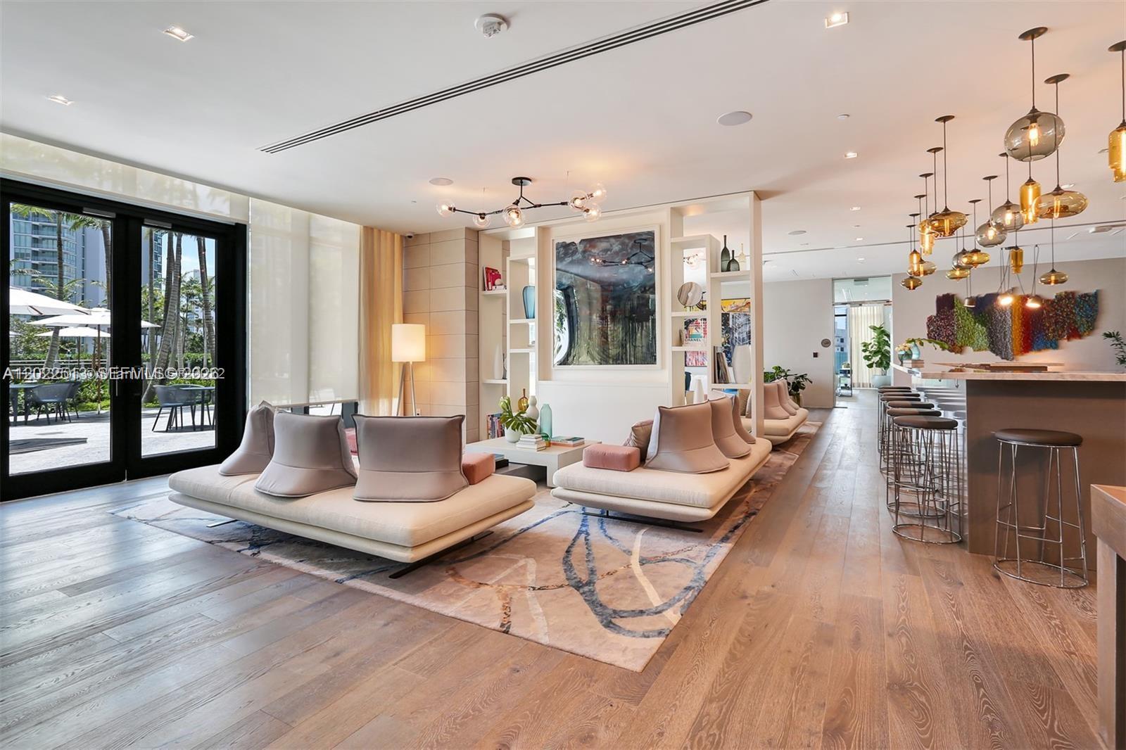 650 NE 32nd Street