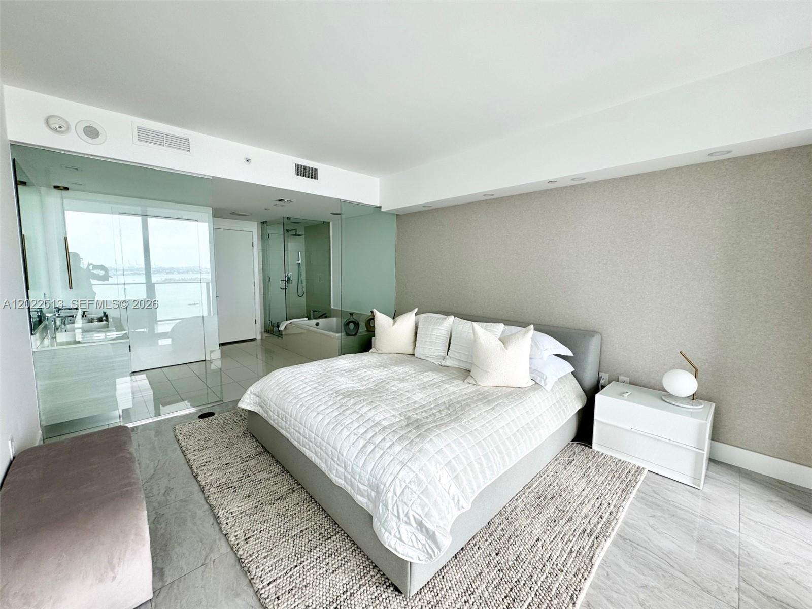 650 NE 32nd Street