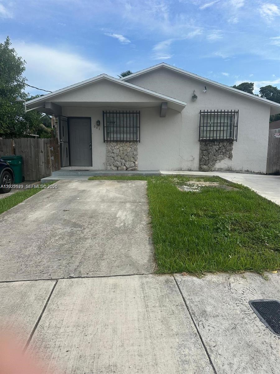 645 NW 2nd Street