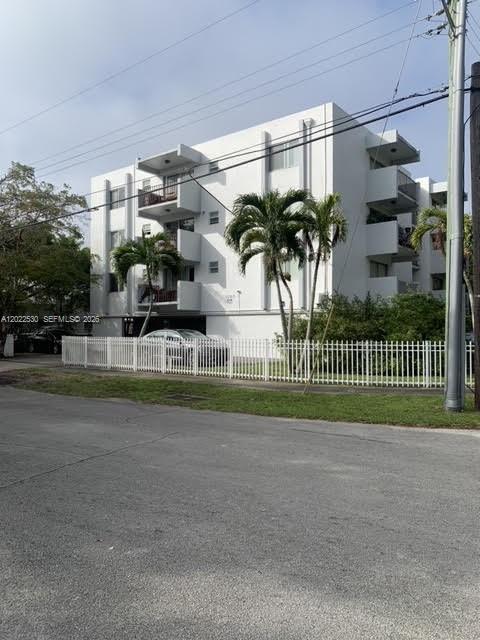 1090 NE 129th Street