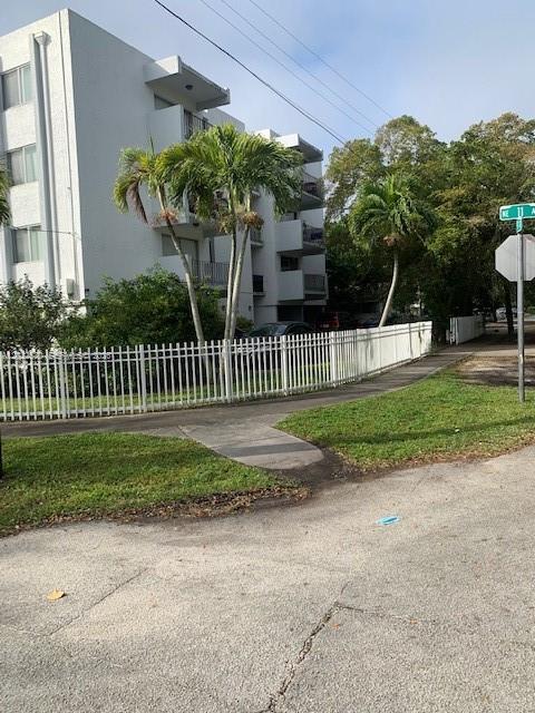 1090 NE 129th Street