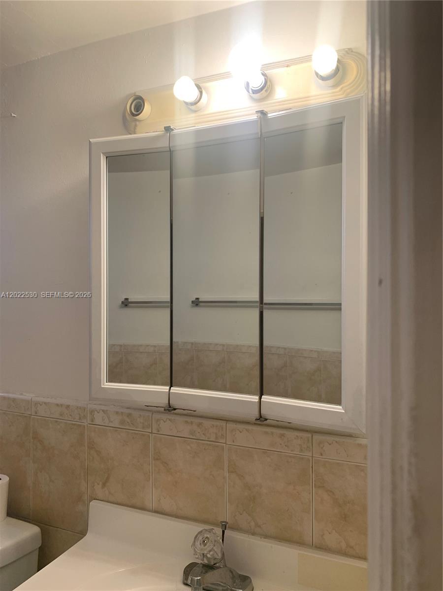 1090 NE 129th Street