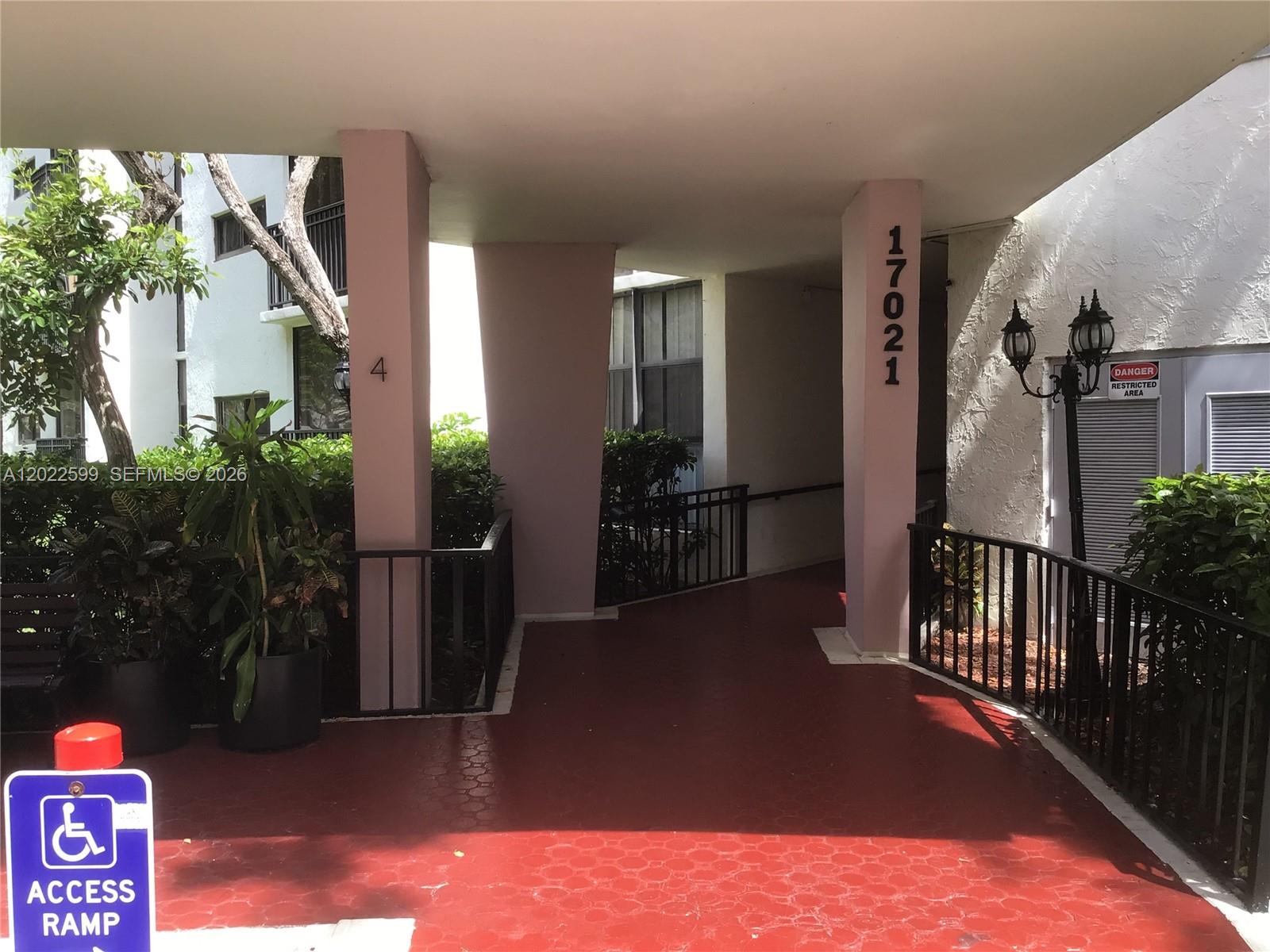 17021 N Bay Road