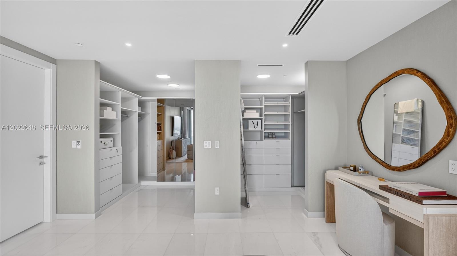 300 Biscayne Blvd Way