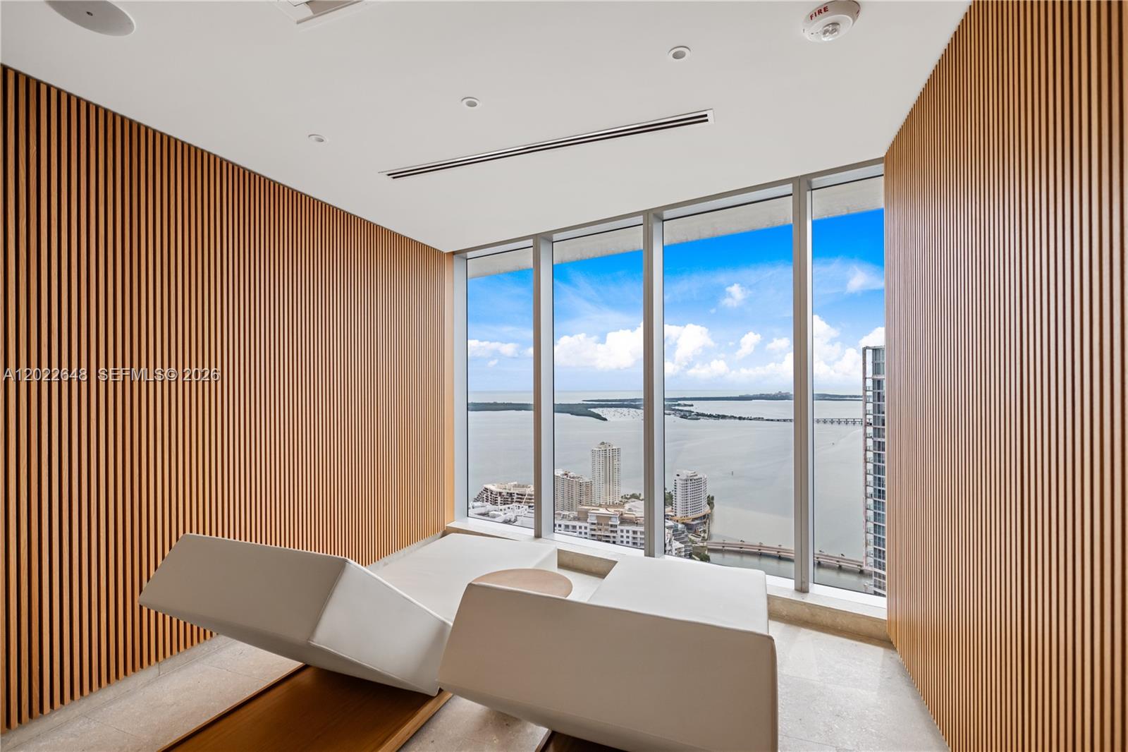 300 Biscayne Blvd Way