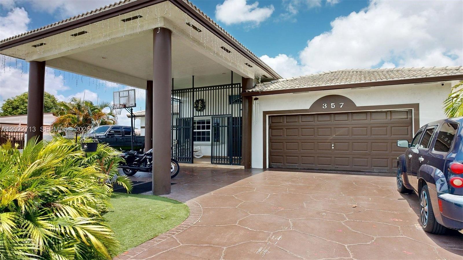 357 W 44th Street