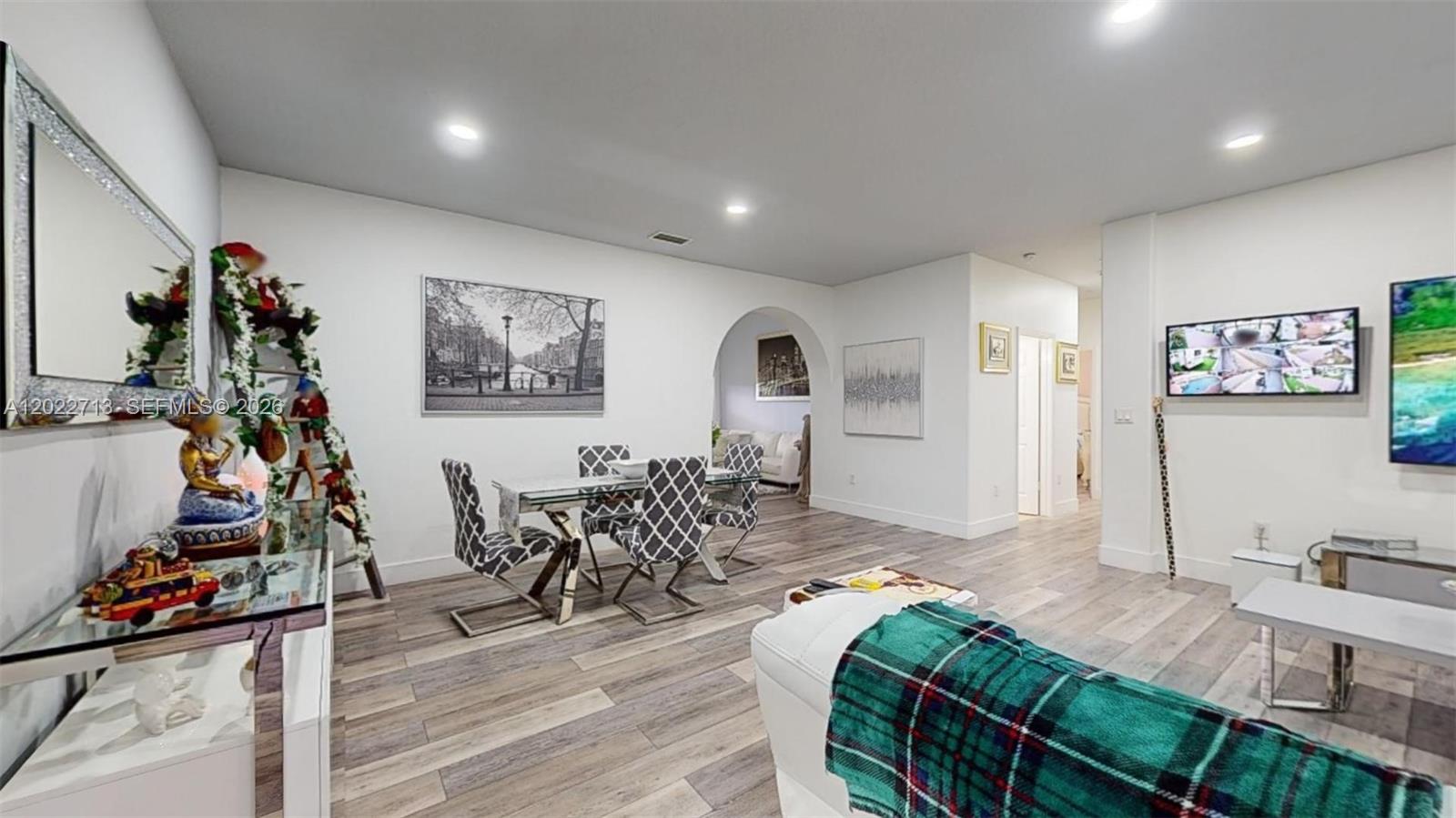 357 W 44th Street