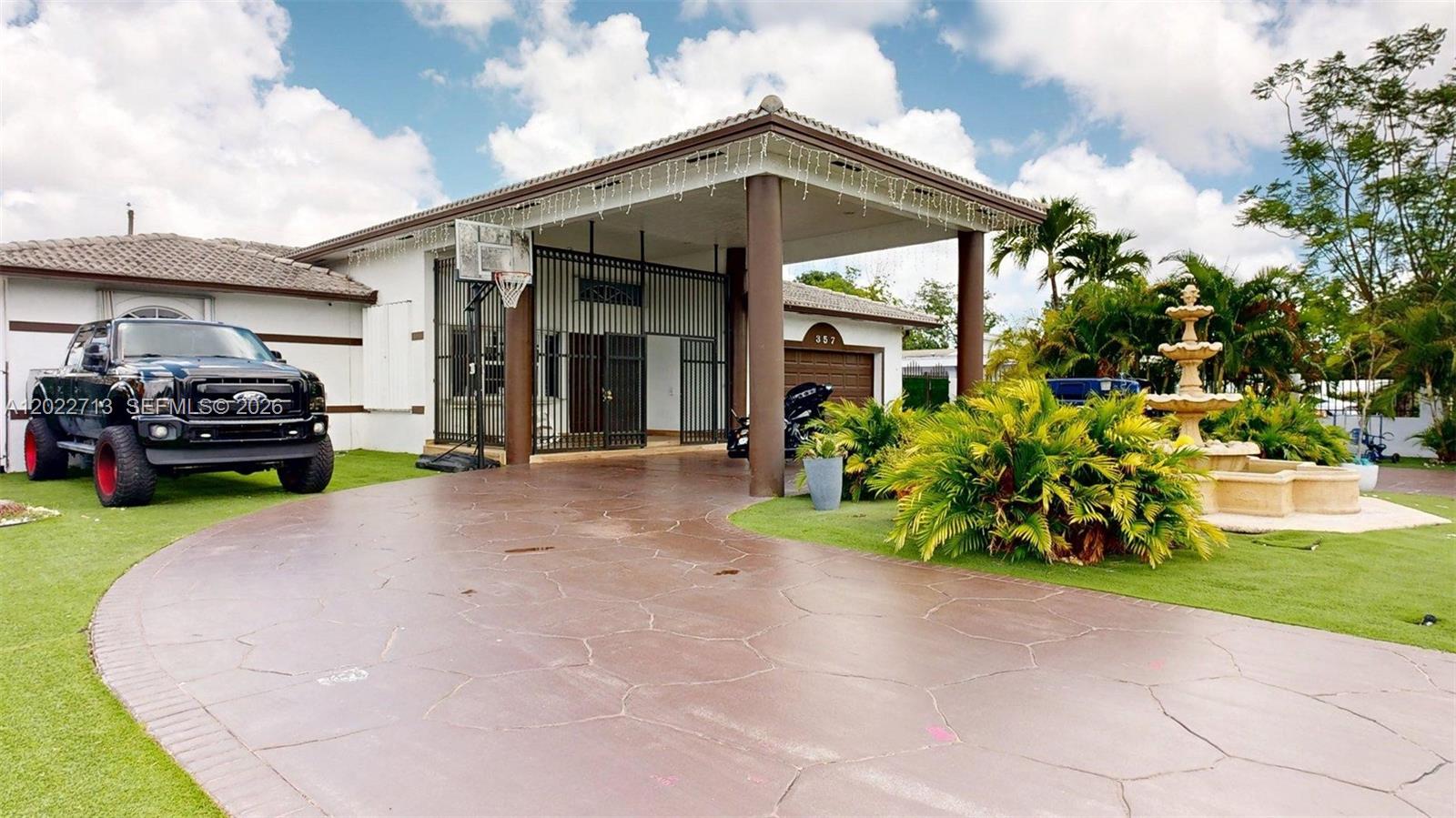 357 W 44th Street