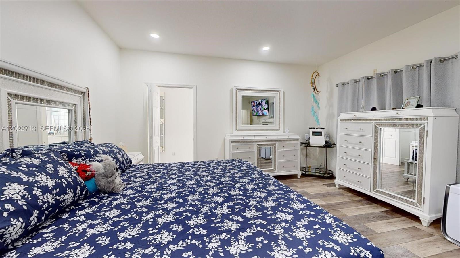 357 W 44th Street