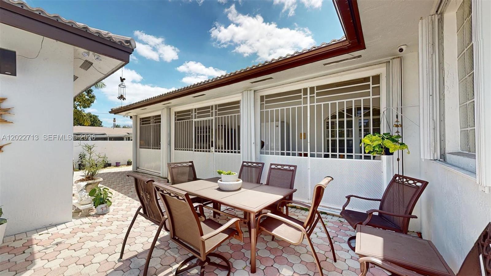 357 W 44th Street