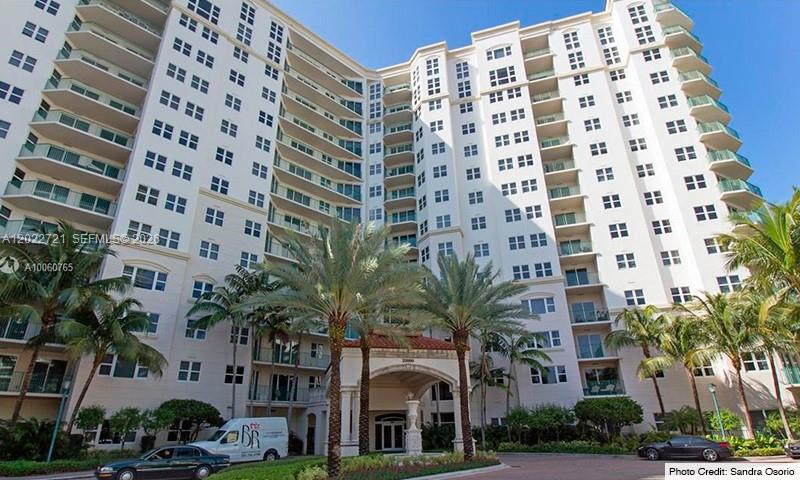 20000 E Country Club Drive