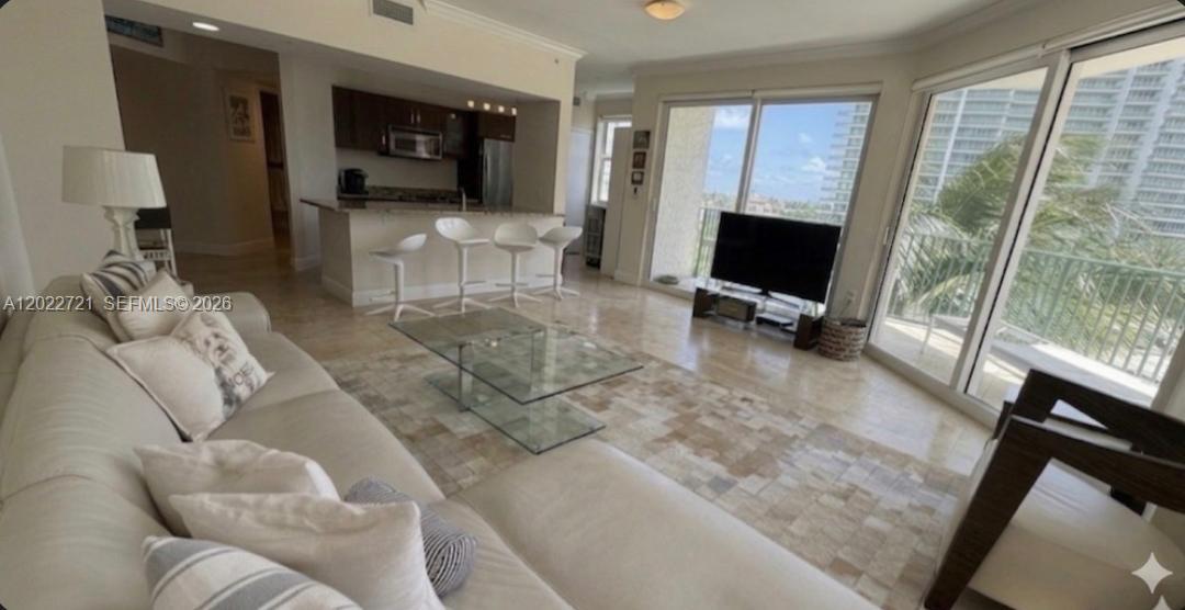 20000 E Country Club Drive