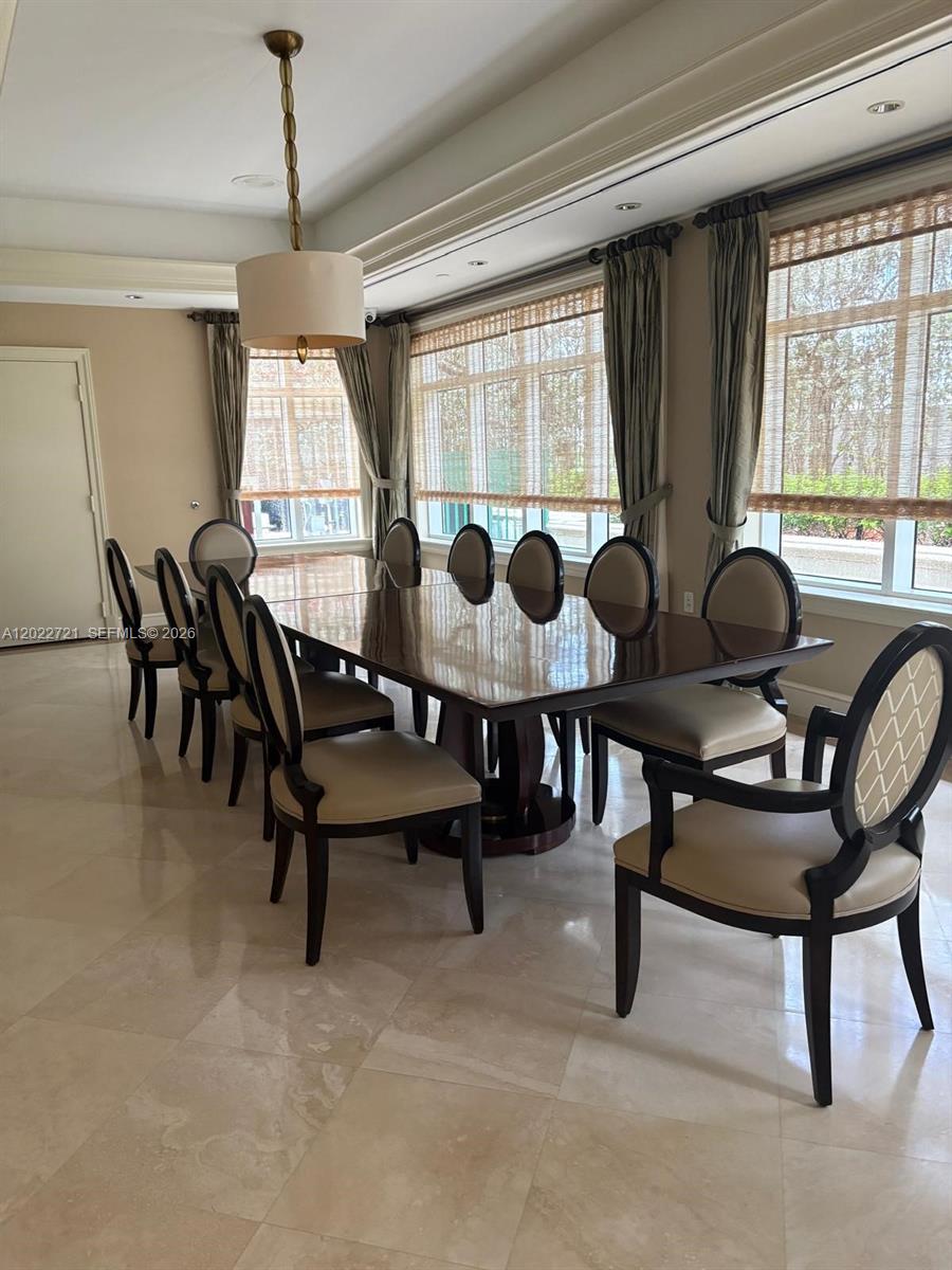 20000 E Country Club Drive