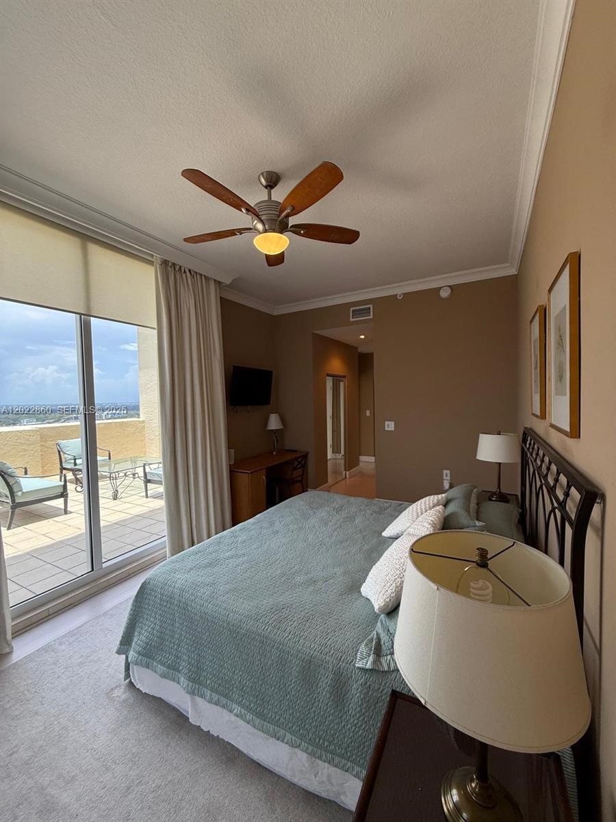 19501 W Country Club Drive
